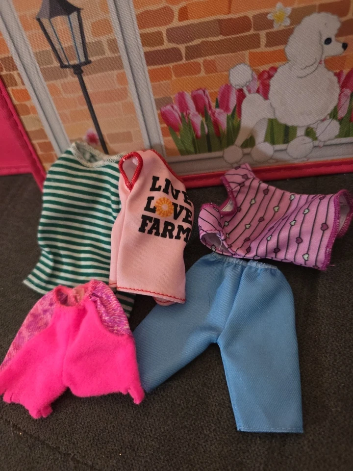 Lote de ropa para muñeca Barbie Mattel algunos Mattel y clones #10 Foto 2 de 4