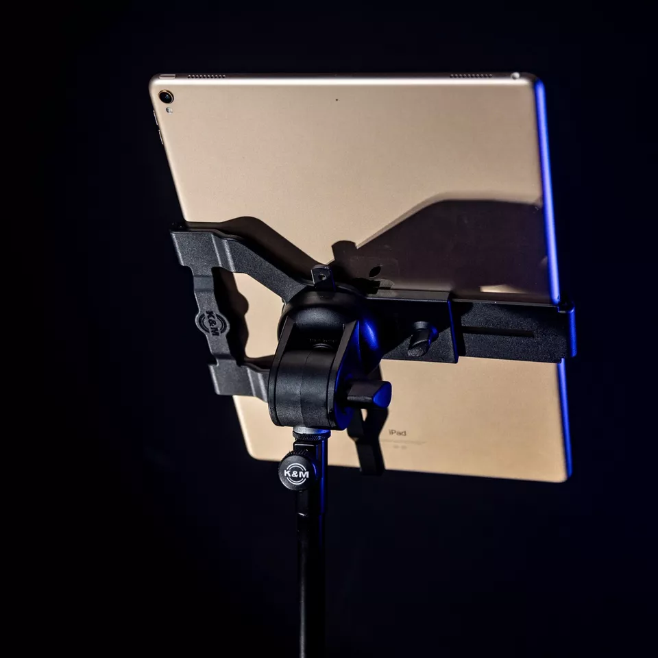 Apple iPad Pro 2nd Gen. 64GB, Wi-Fi, 12.9 in - Gold - in Perfect Condition - Image 2 of 4