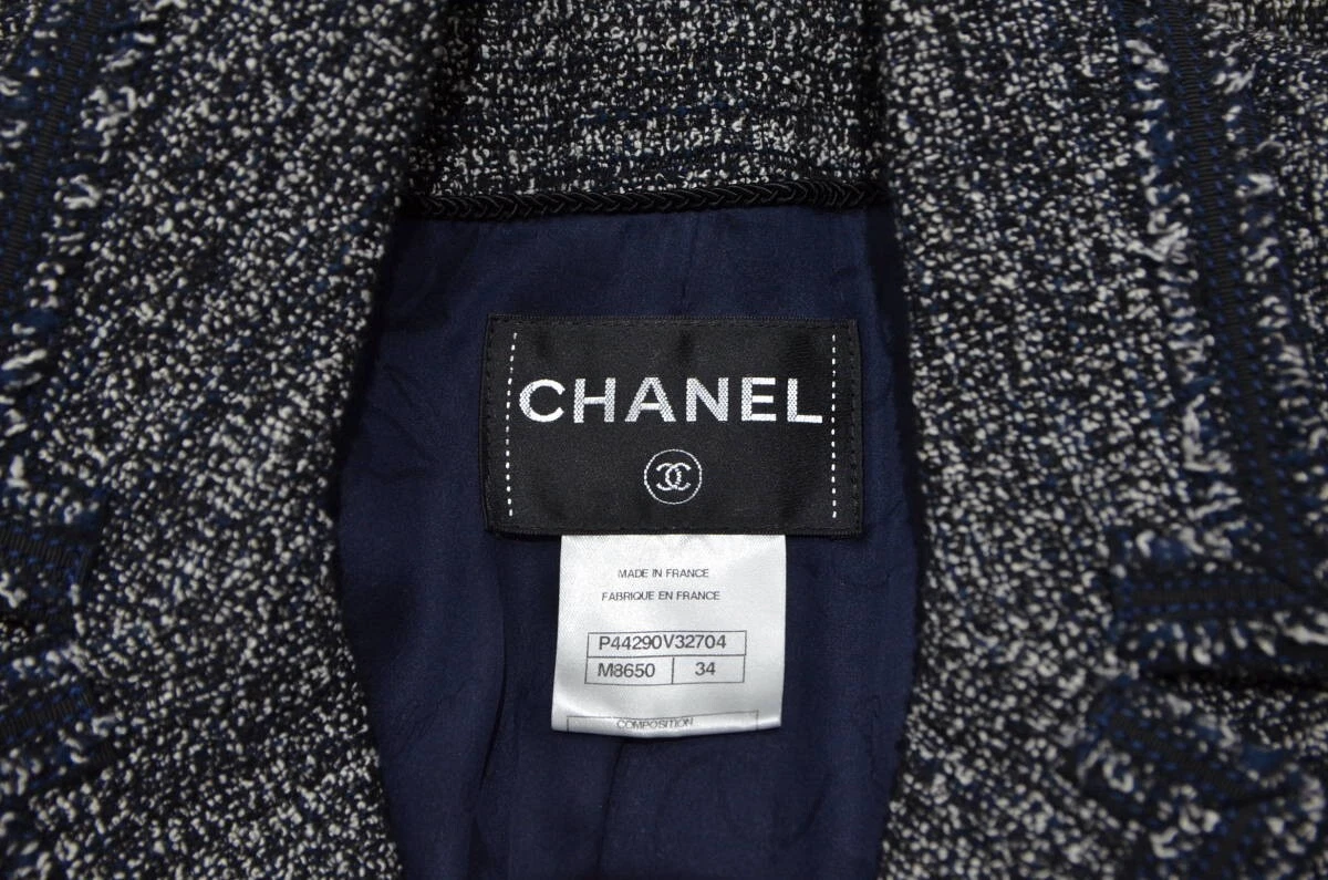 Giacca CHANEL 12A tweed set up Coco Mark collo bottoni 34 gonna 36 blu navy nero