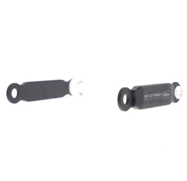 Supprimer calepied passager BMW S 1000 RR 2025 kit Evotech pour fixer bocal liquide de frein