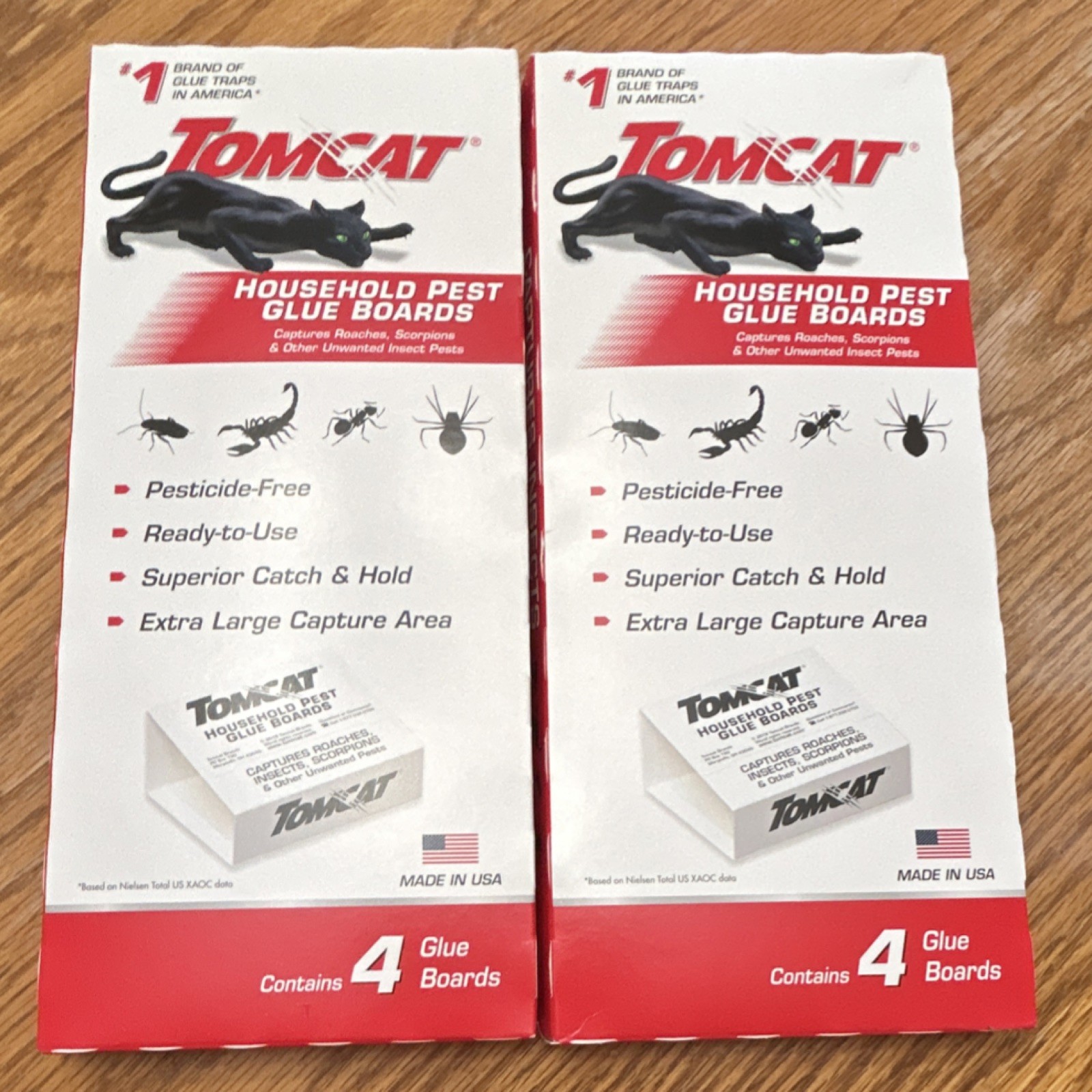 TOMCAT Extra Large Pesticide-Free Glue Trap 4 Pack for Roach Spider Ant ...