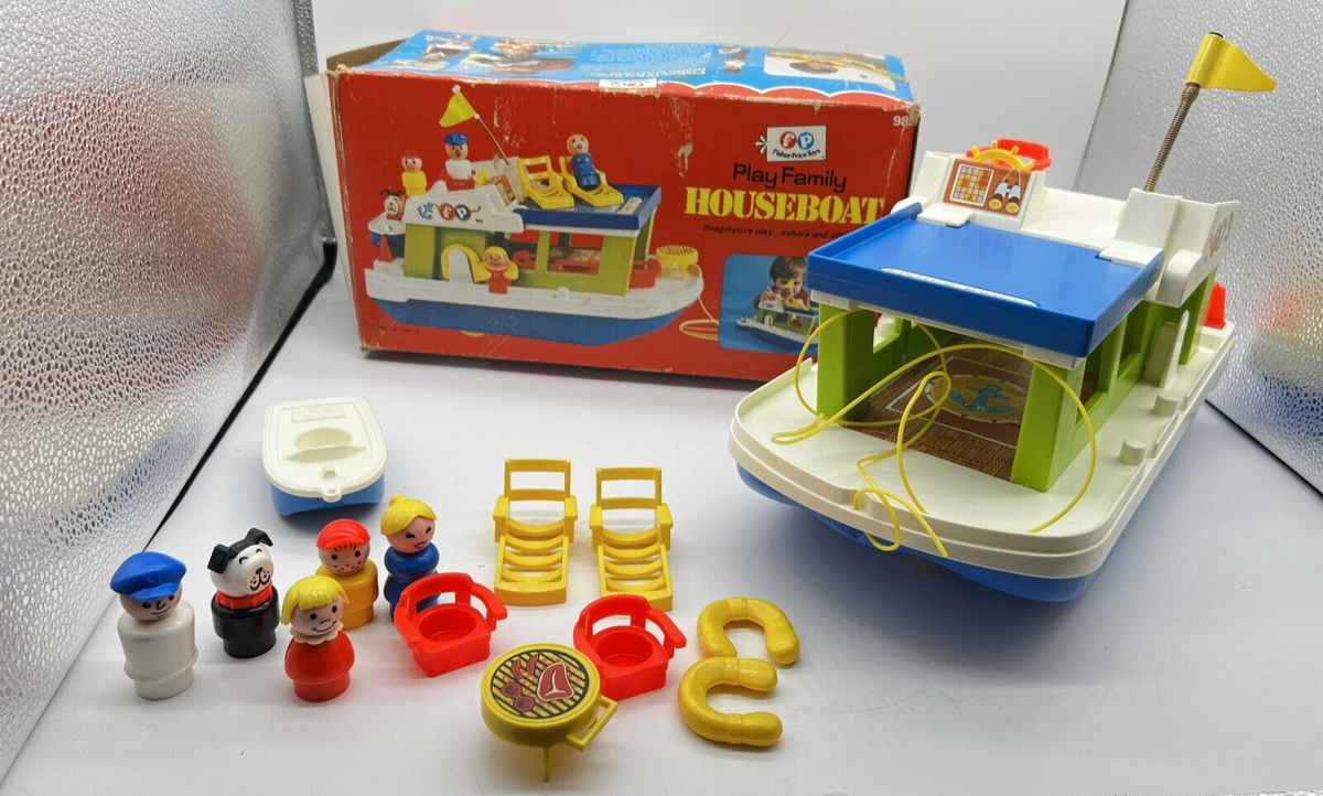 Vtg 1972 Fisher-Price Little People #985 Play Family Houseboat With Box No  Table