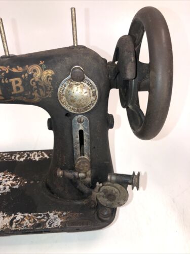 Antique Foley & Williams MFG Co Goodrich ‘B’ Treadle Sewing Machine ~1890-1910 - Picture 2 of 12