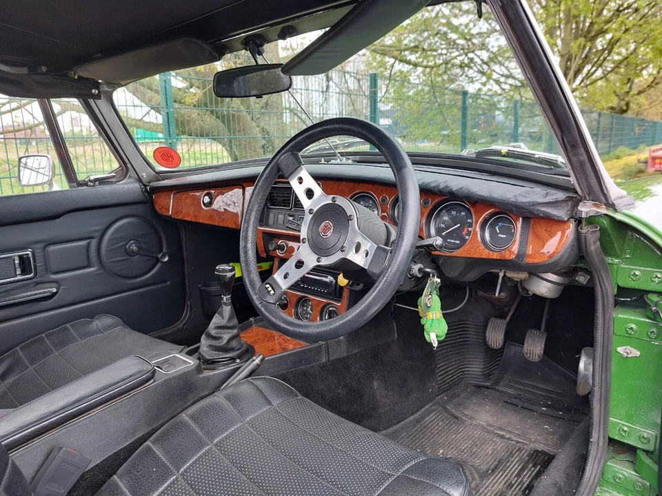 oldtimer auto cabrio MG - Bild 2 von 4