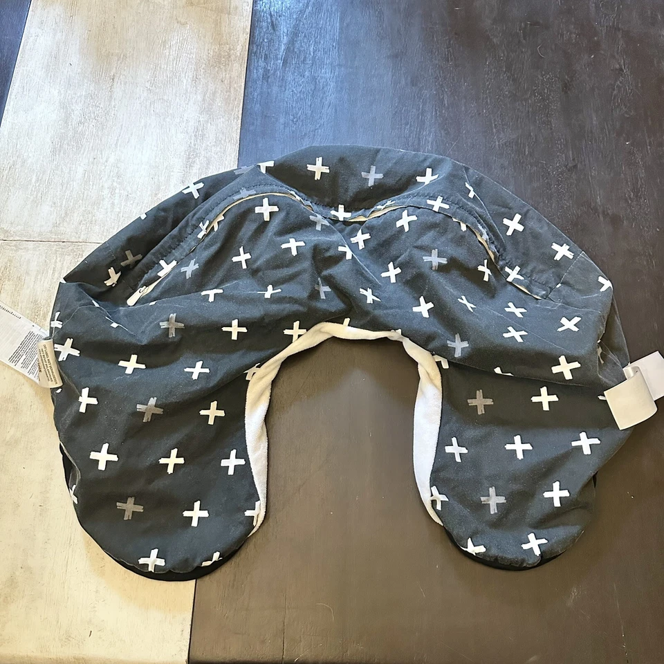 Boppy Pillow Cover XOXO Plush Black & White Unisex Washable - Image 3 of 4