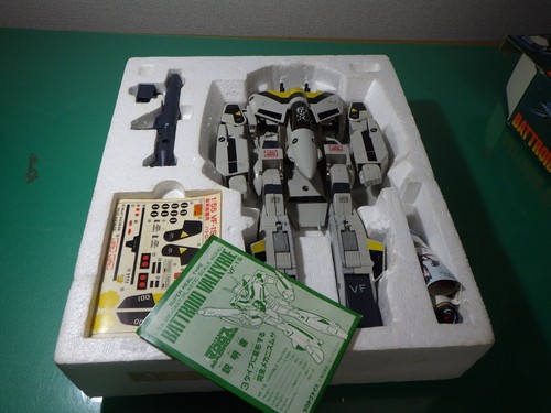 Used Macross Robotech TAKATOKU 1/55 Valkyrie VF-1S Roy Focker From Japan バルキリー - Picture 3 of 19