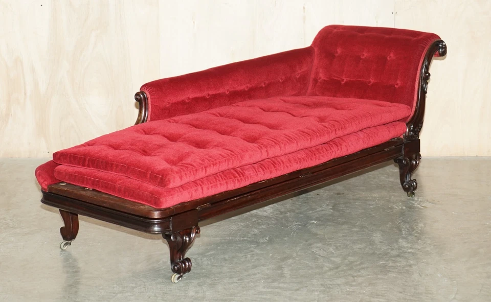 RARE ANTIQUE WILLIAM IV CIRCA 1830 MAHOGANY CHESTERFIELD EXTENDING CHAISE LOUNGE - Image 2 of 4