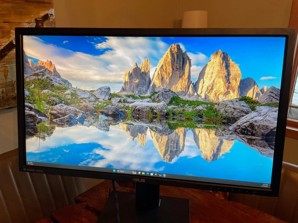 ASUS PB287Q 28 Inch 4K UHD Monitor - Black - Image 2 of 4