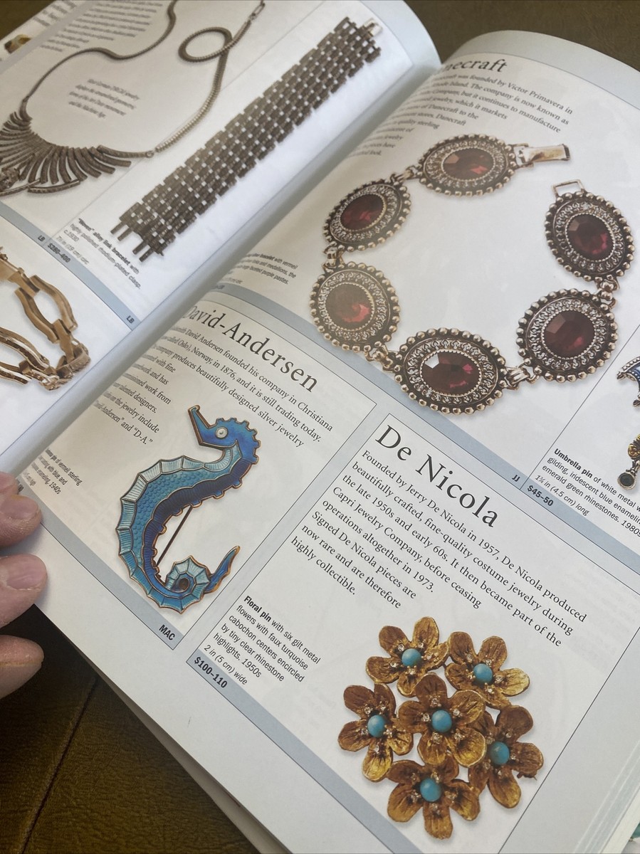 Costume Jewelry Collectors Guide First American Edition Hardcover