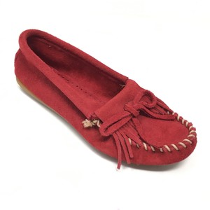 red minnetonka moccasins