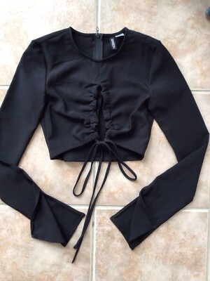 DIVIDED HM SCHWARZ CROP LANGE SCHLITZÄRMEL VORNE ZUM BINDEN TOP BLUSE GRÖSSE XXS EU32 EXCON