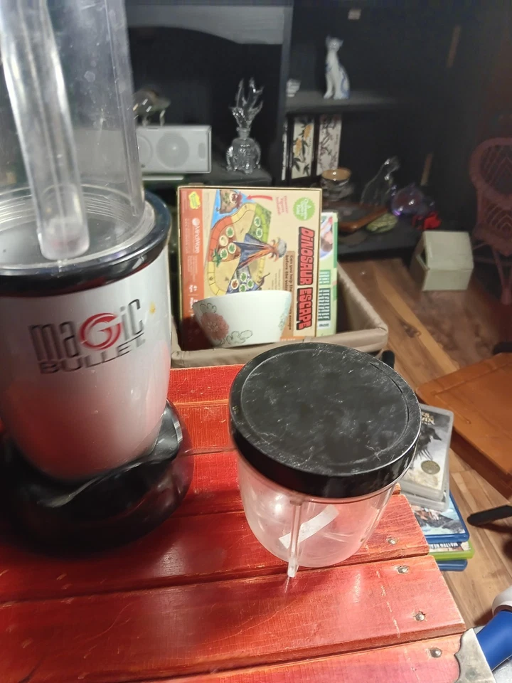 Mini licuadora Magic Bullet modelo MB1001B Foto 4 de 4