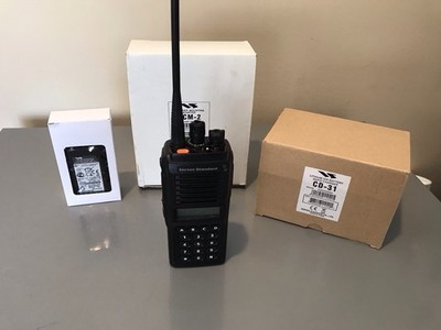 VERTEX STANDARD VX-P929-G8-5 Dual Band UHF Transceiver & VHF Receiver - NICE