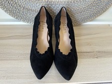 New French Sole FS/NY black suede pointy toe scalloped pumps sz 8B