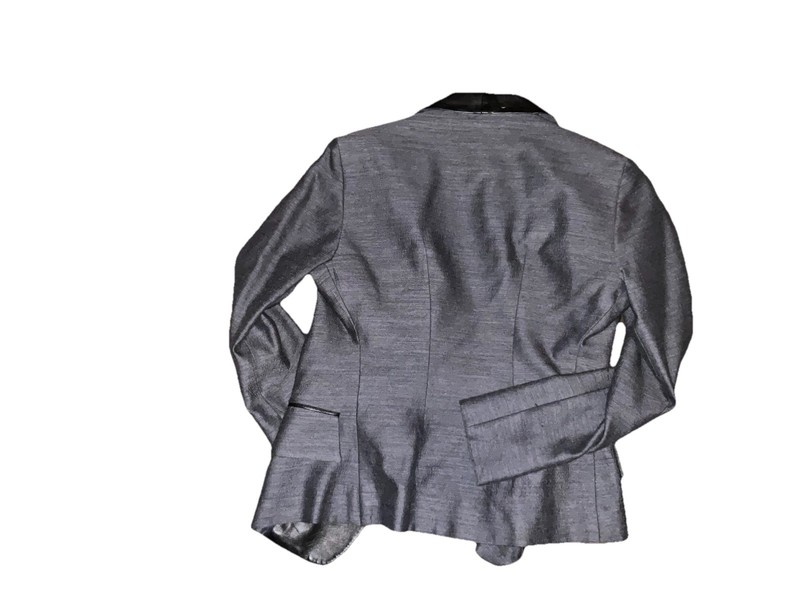 Yves Saint Laurent Blazer| Size: 42 FR (Size: 10 U.S.)