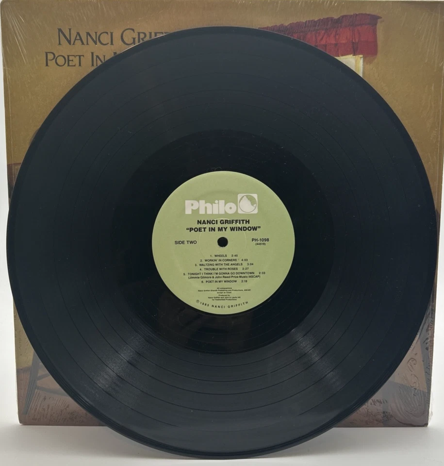 NANCI GRIFFITH "Poet In My Window" LP 1985  Philo ‎– PH-1098 - Image 4 of 4