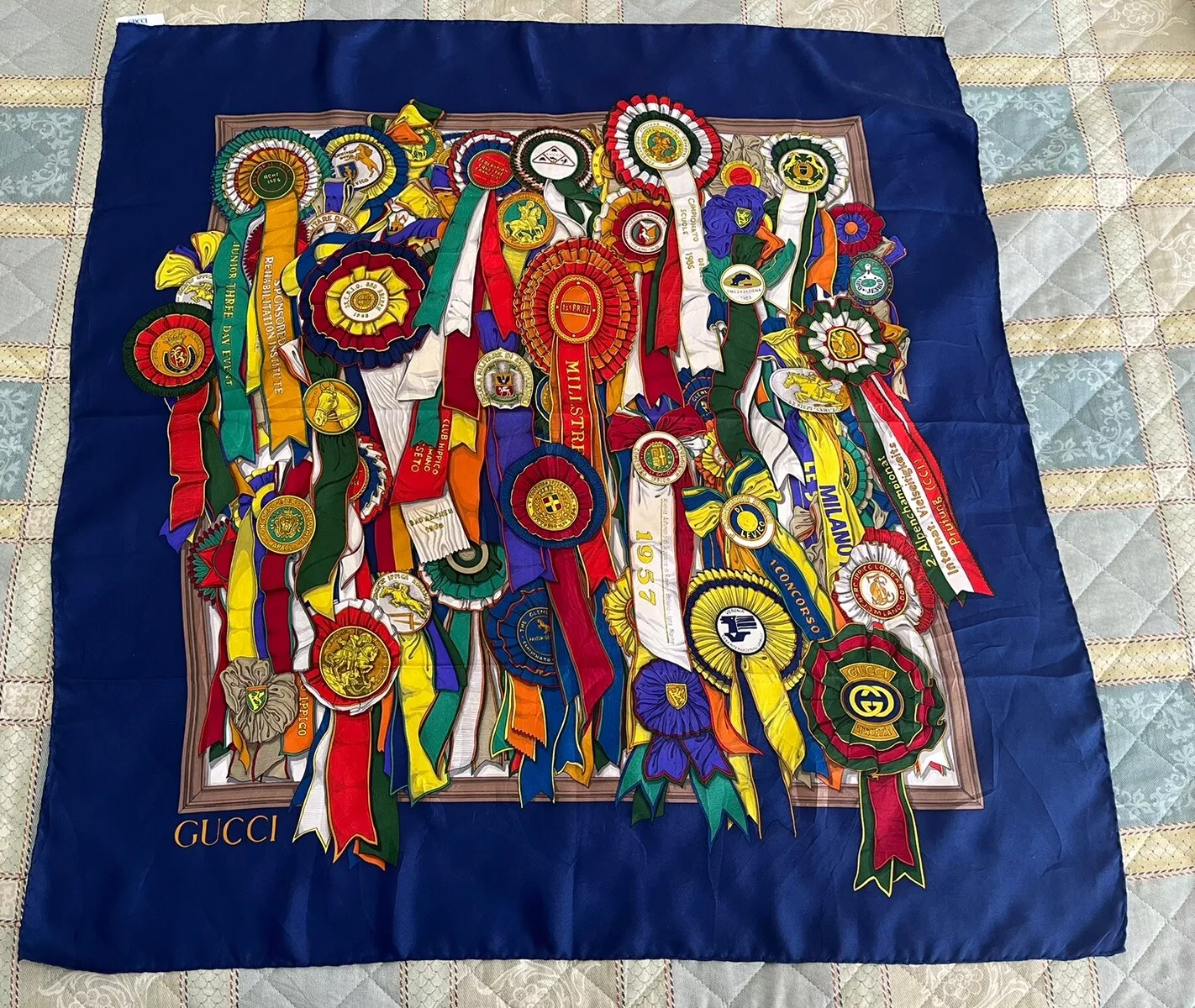 Foulard Gucci. Scarf Gucci