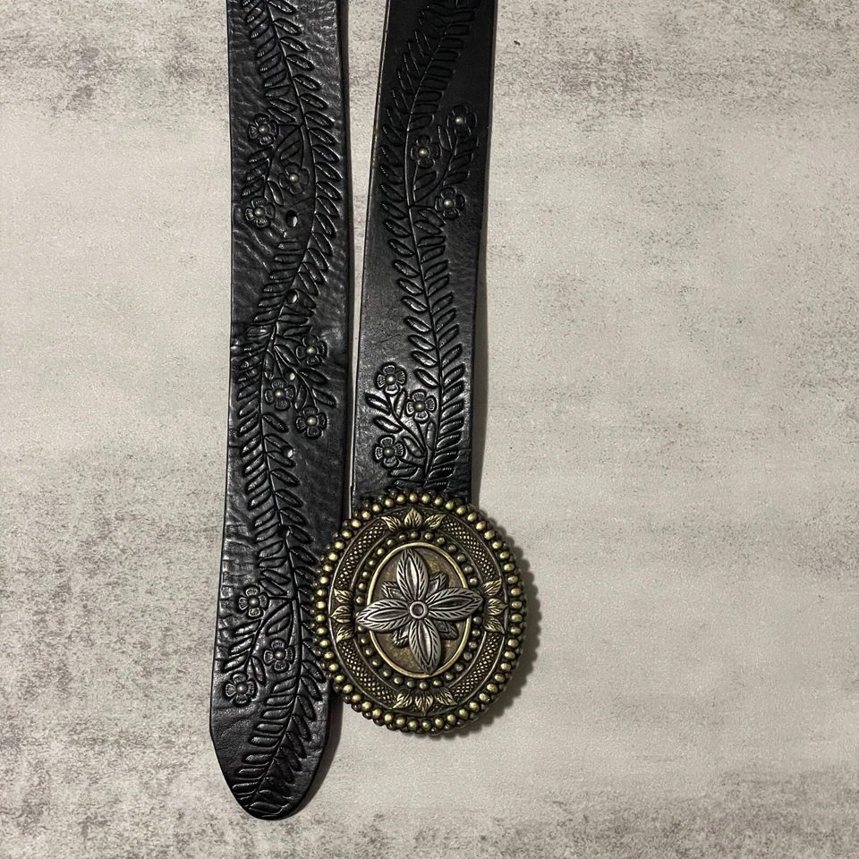 Cinturón Fossil Tooled Cuero Marrón Dos Tonos Ovalado Floral Hebilla Para Mujer Grande Foto 3 de 4