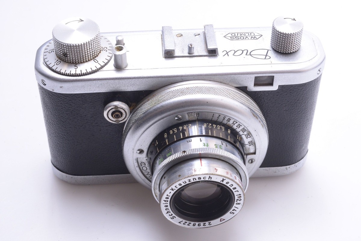 ✓ W. VOSS DIAX 35MM CAMERA '1951' W/ SCHNEIDER XENAR 45MM 2.8