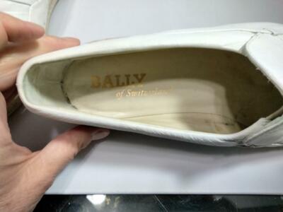 BALLY White Loafers 10 M BALLY Ultra Wave Leather White Loafers **Right Size 10M  main image 2