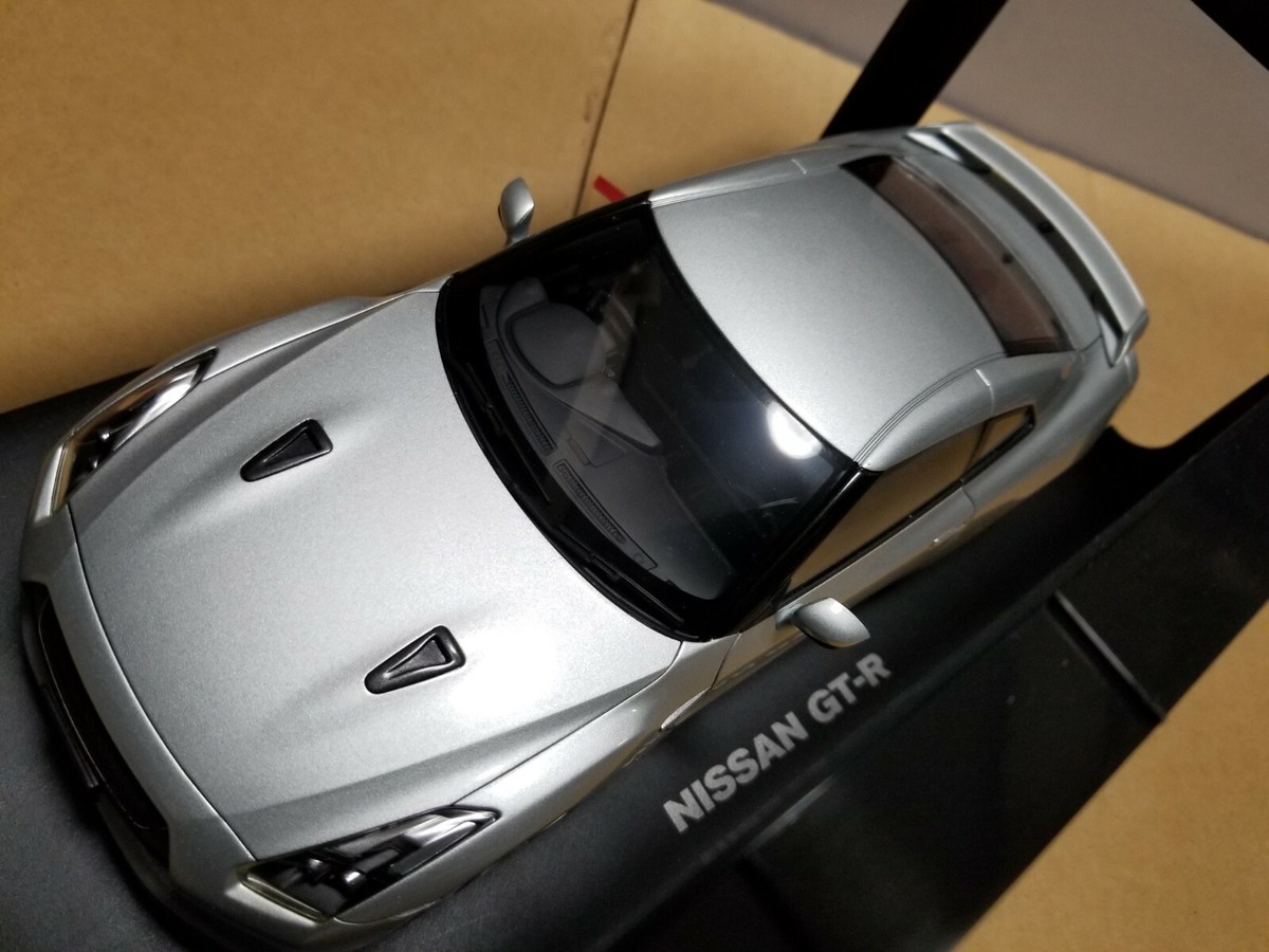 Autoart 77386 NISSAN GT-R R35 SILVER 1/18 | eBay