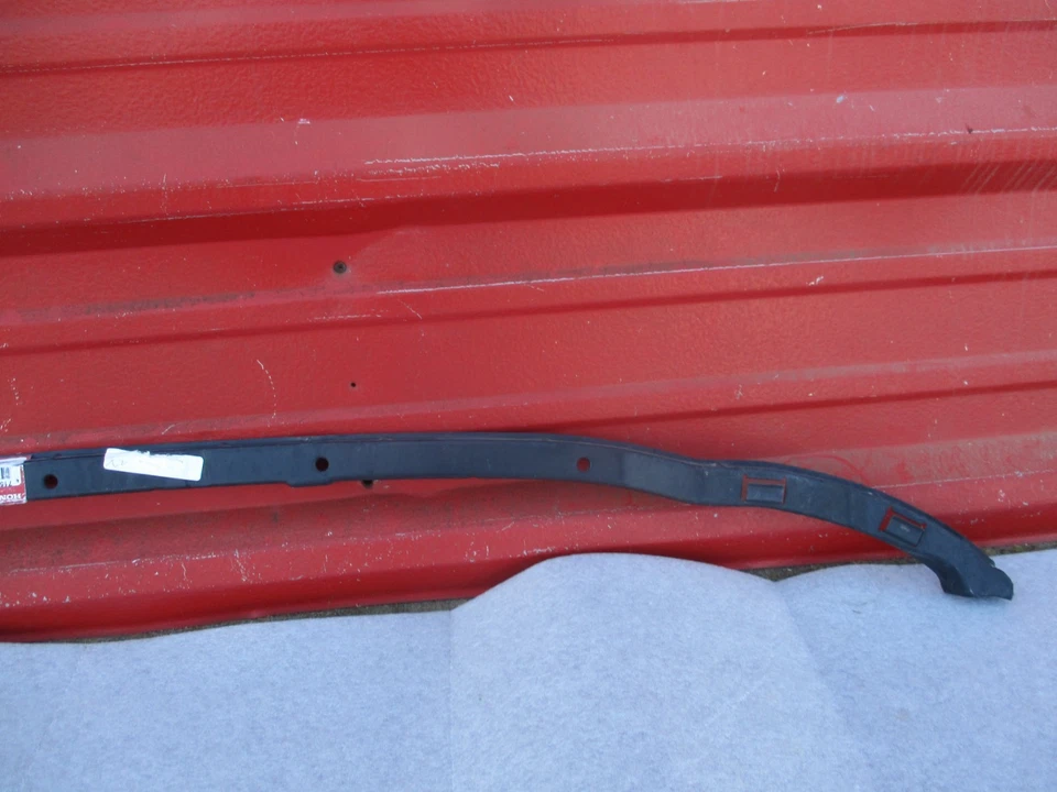 Parachoques trasero Honda OEM 1994-1995 Accord - Soporte superior OEM Foto 4 de 4