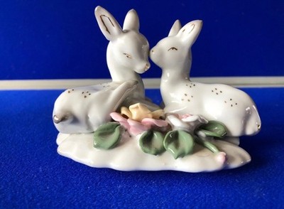 Vintage Porzellan Hirsch Figur Reh & Rehkitz Ornament Blumenaufsteller 12 cm