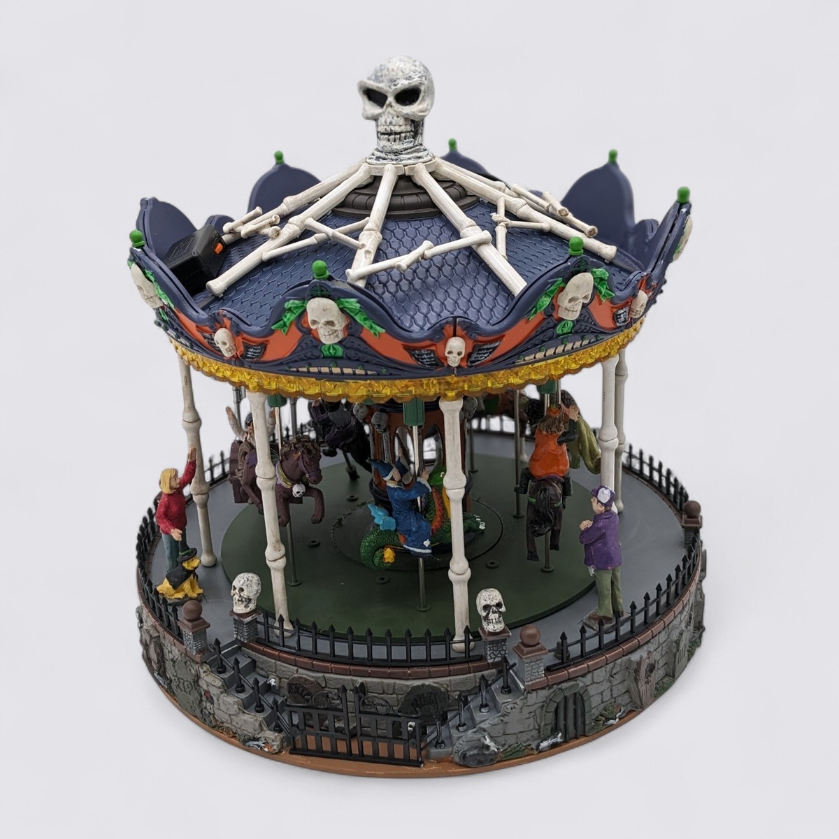 Lemax Spooky Town Merry Scary Go Round Halloween Carousel Carnival