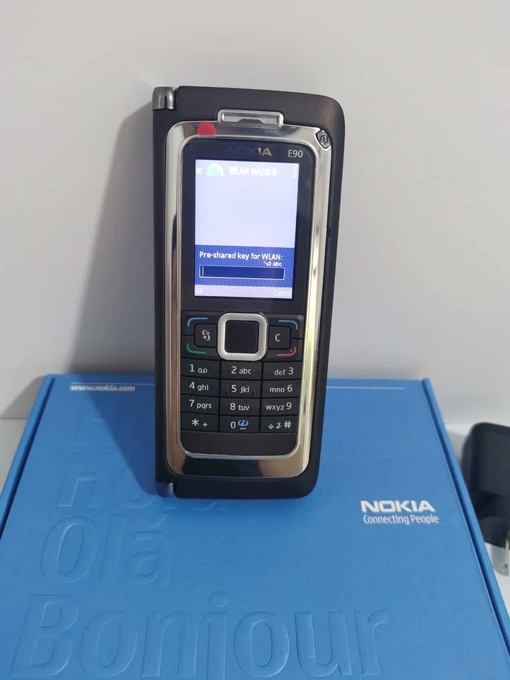Nokia E Series E90 Communicator Symbian Business KeyboardSmartphone (Unlocked) - Image 2 of 4