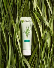 GARNIER BIO Care Face Moisturizer Rebalances Essential Oils Of Lemon