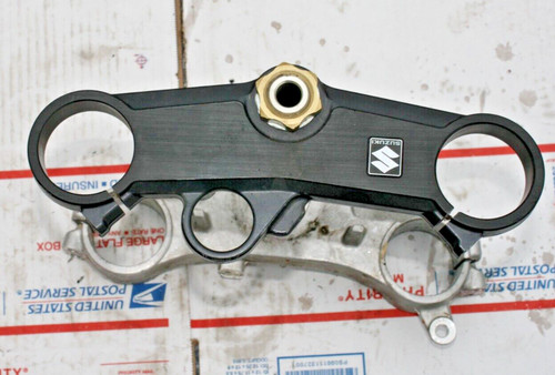 Suzuki GSXR - 1000 SUZUKI  OEM TRIPLE TREE   NICE !!!  (SEE BELOW )