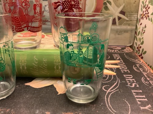 (4) 1953~Swanky Swig/Bustling Betty~Kraft Juice~4 Oz~Novelty Glasses~Green & Red - Picture 2 of 5