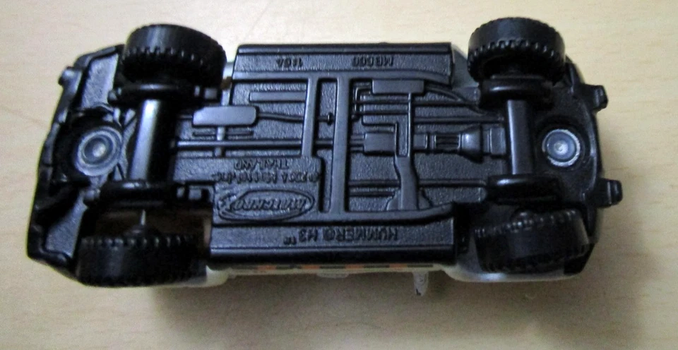 MATCHBOX 2004 HUMMER H3 NATIONAL PARKS FOREST RANGER EMERGENCY VEHICLE DIECAST - Image 2 of 4