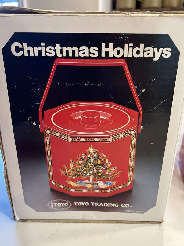 VTG RARE Toyo Japan Red Christmas Tree Design Octagonal Ice Bucket With Box
