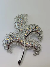 Vintage 1950s Emmons Silver Tone Aurora Borealis Rhinestones Leaf Brooch(J-2xx)