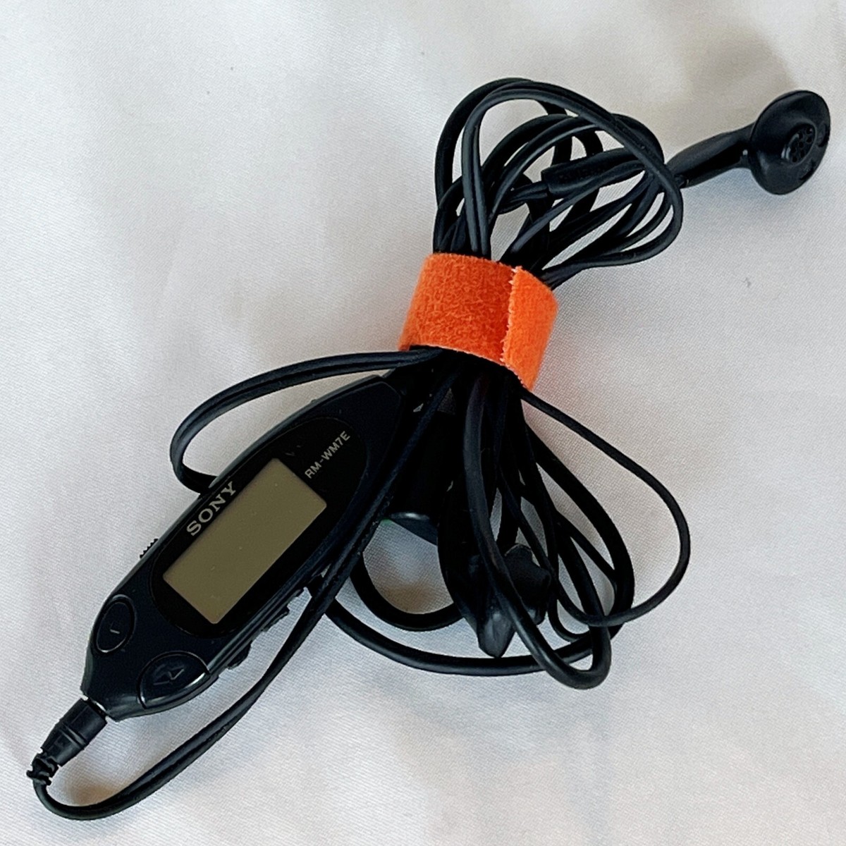 SONY WM-EX808 1993 Walkman W/Accessories Cassette Player