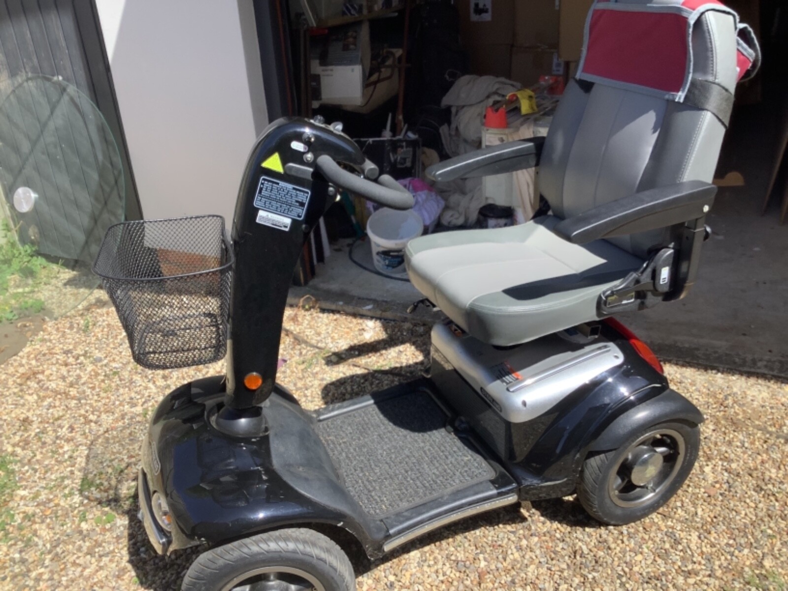 Sterling Diamond 4/8mph Road/Pavement mobility scooter Good contition