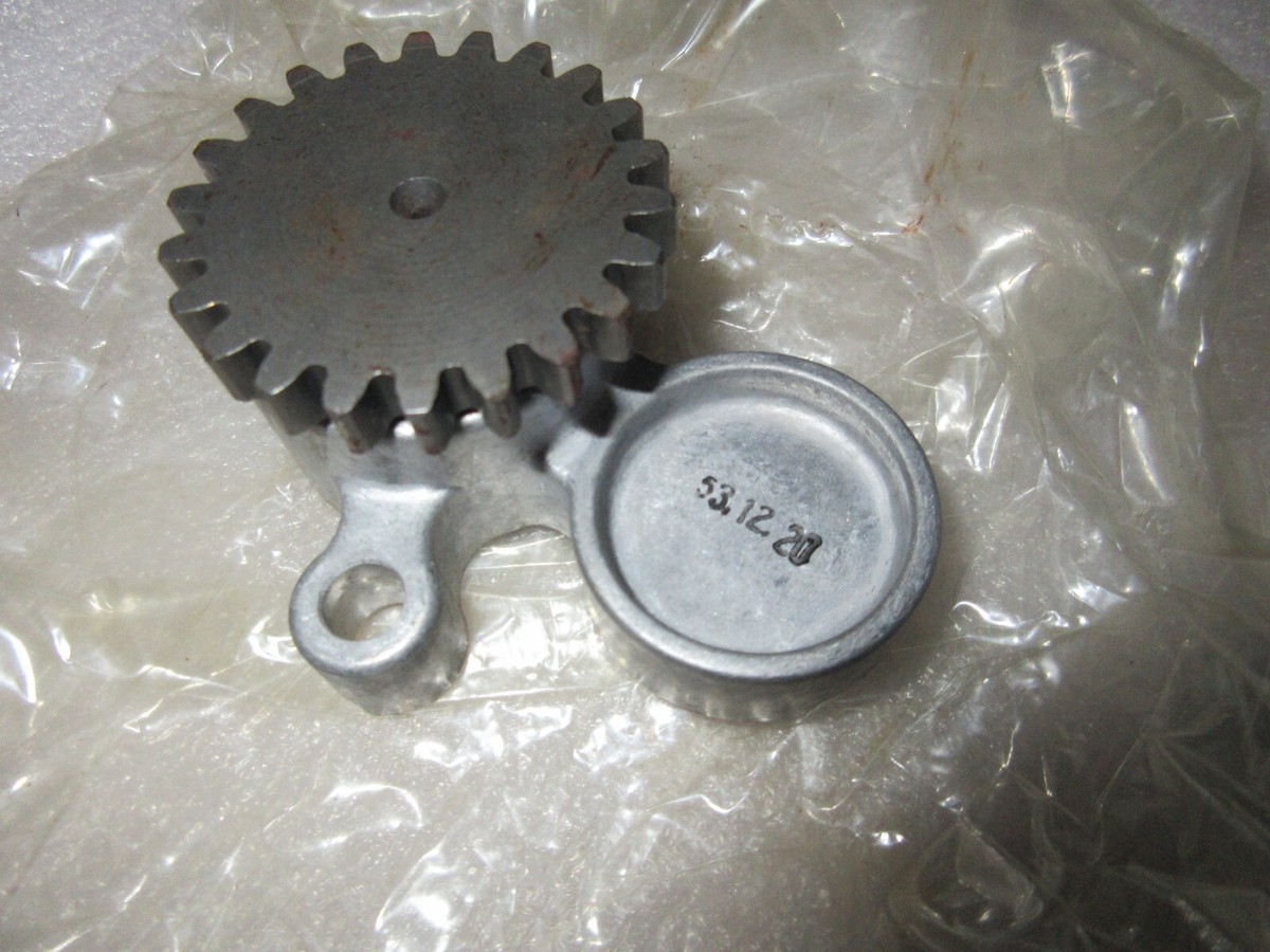 Kawasaki Z305 KZ305 EX305 ER250 1981-1993 OIL PUMP 16082-1007 NOS
