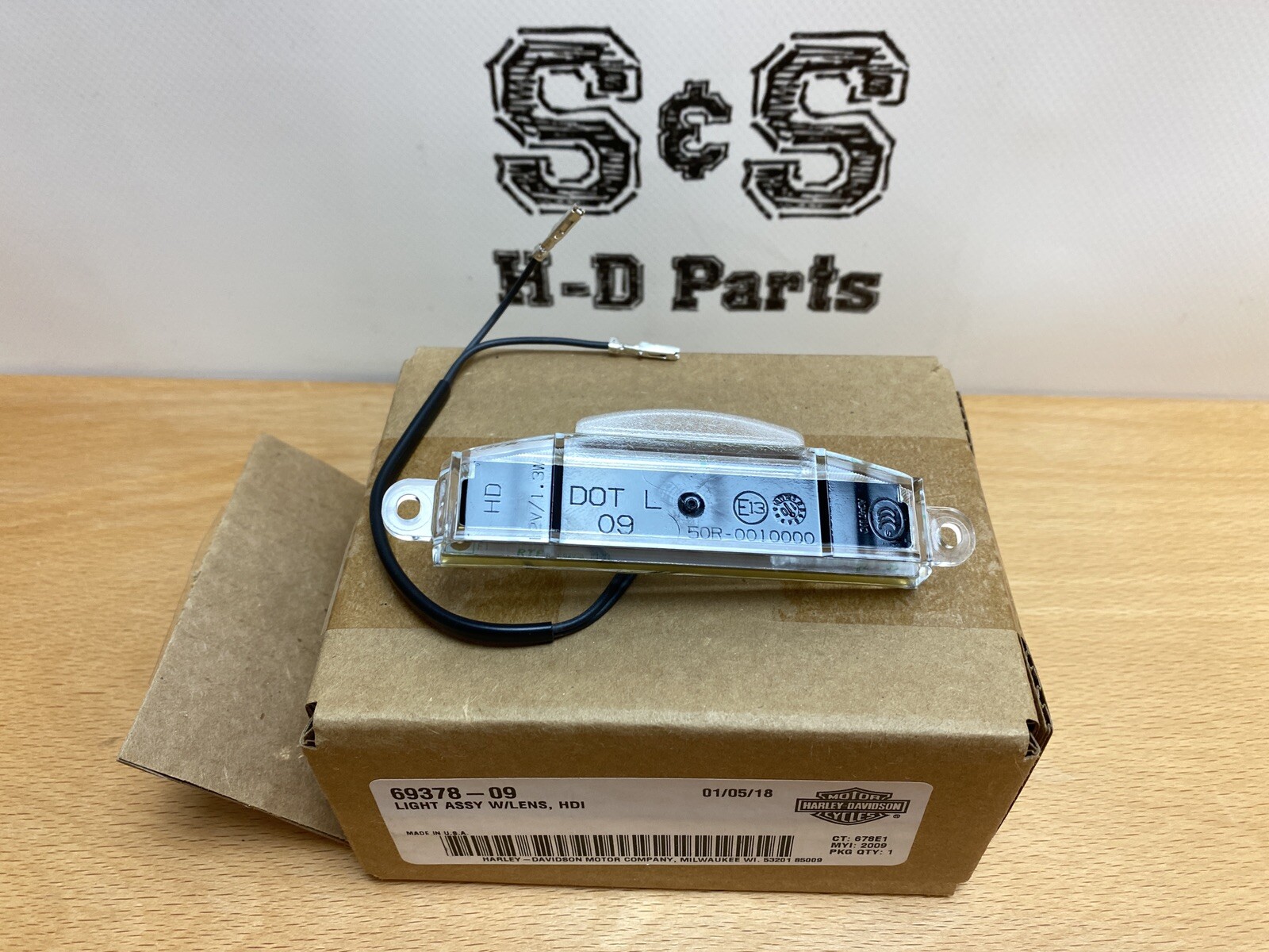 Genuine HarleyDavidson Number Licence Plate LIGHT ASSEMBLY 6937809