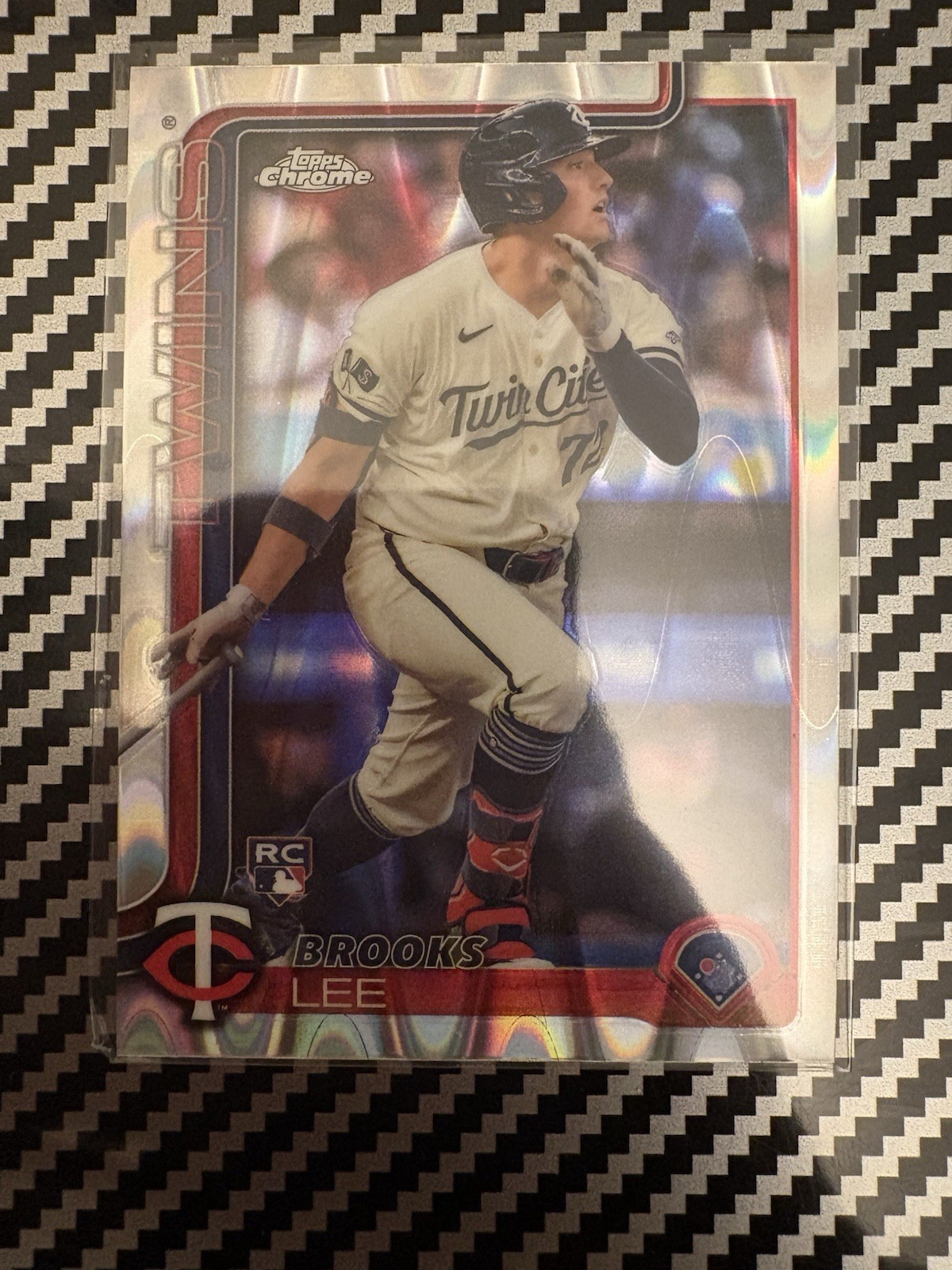 2025 Topps Chrome - Brooks Lee #234 RayWave Refractor (RC)