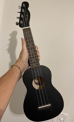 Fender  Venice Soprano Acoustic Ukulele Black w Walnut Fingerboard Open Box