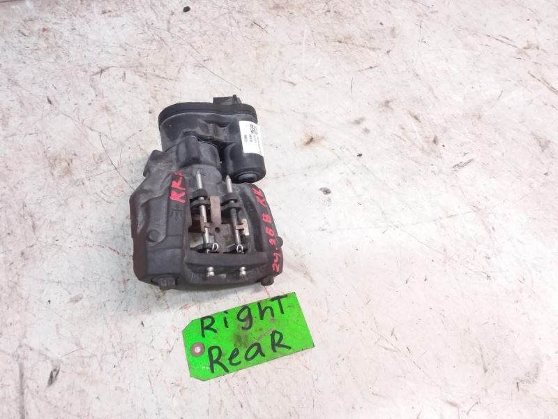 2023 MASERATI GHIBLI  Passenger Right Side Rear Caliper OEM W/ Elec Park Brake 