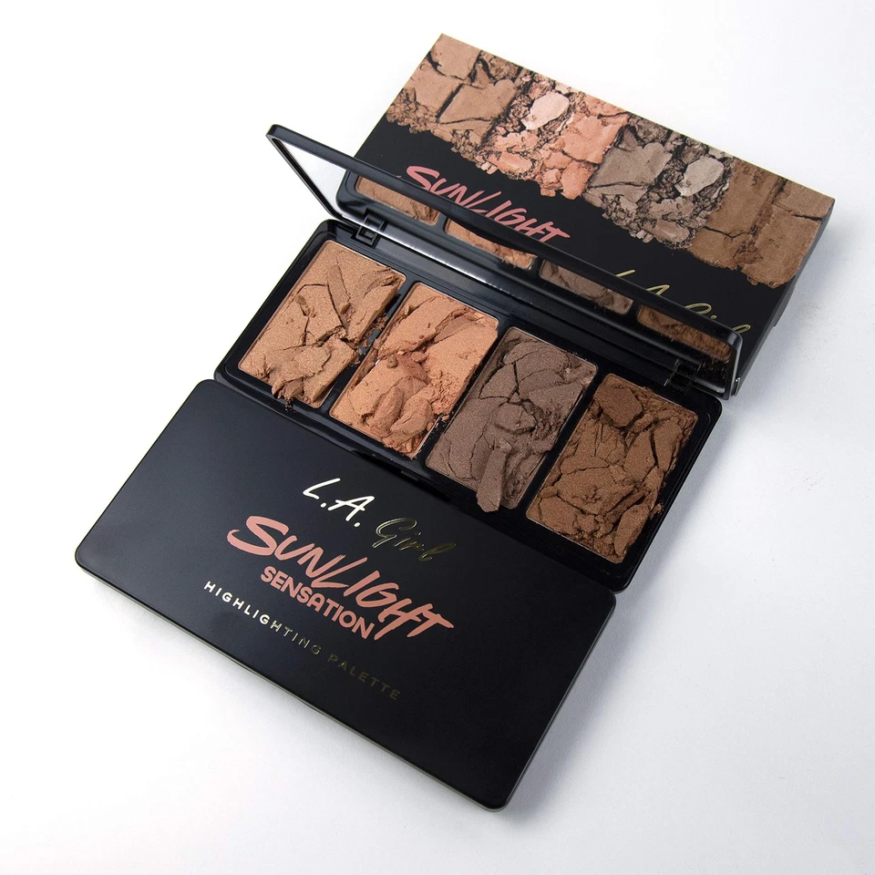 L.A. GIRL Fanatic Highlighting Palette - Sunlight Sensation - Image 3 of 4