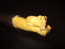 MW.863: VINTAGE HAND CARVED BOXWOOD LION ON ASH WOOD SHAFT WALKING STICK CANE