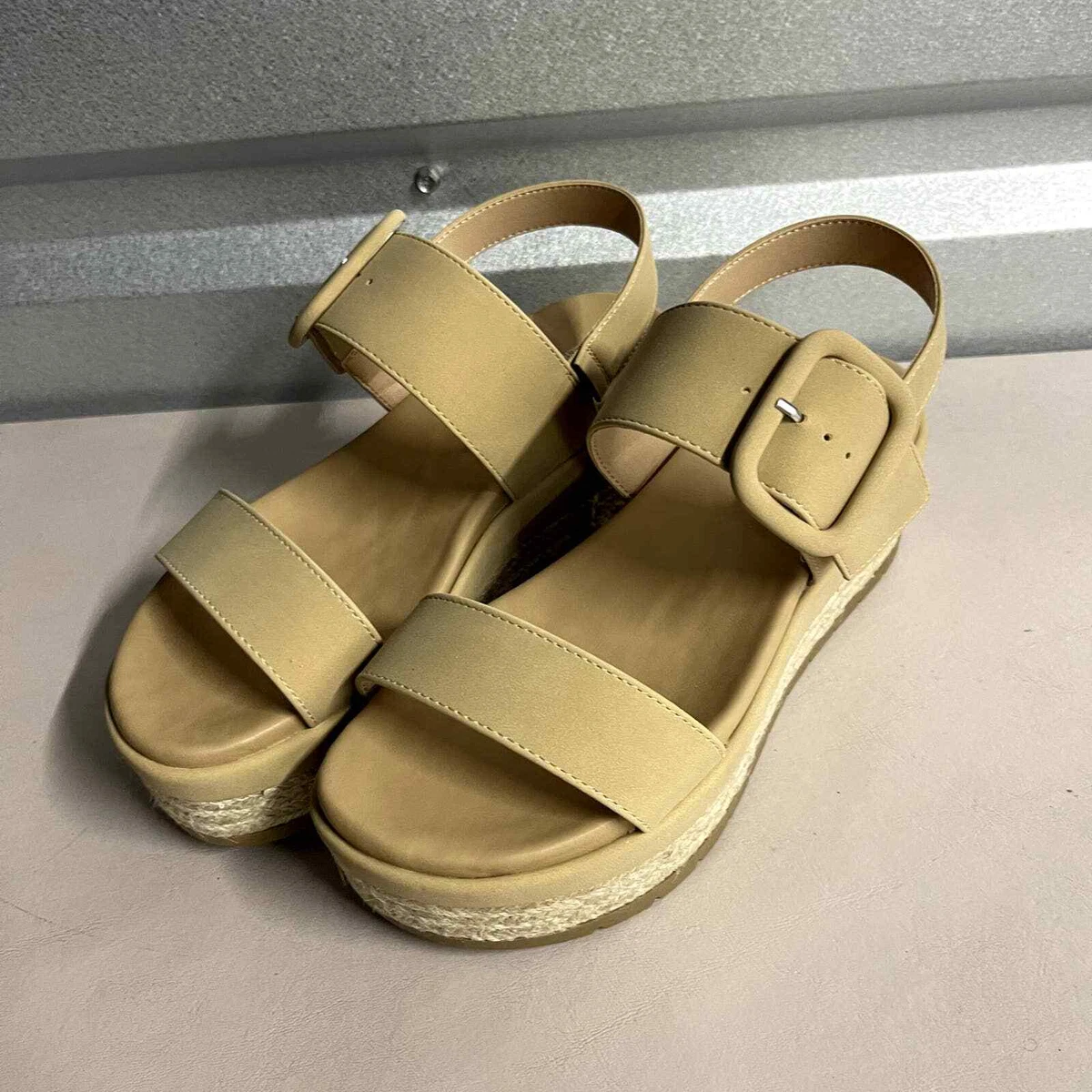 Michael hotsell shannon sandals