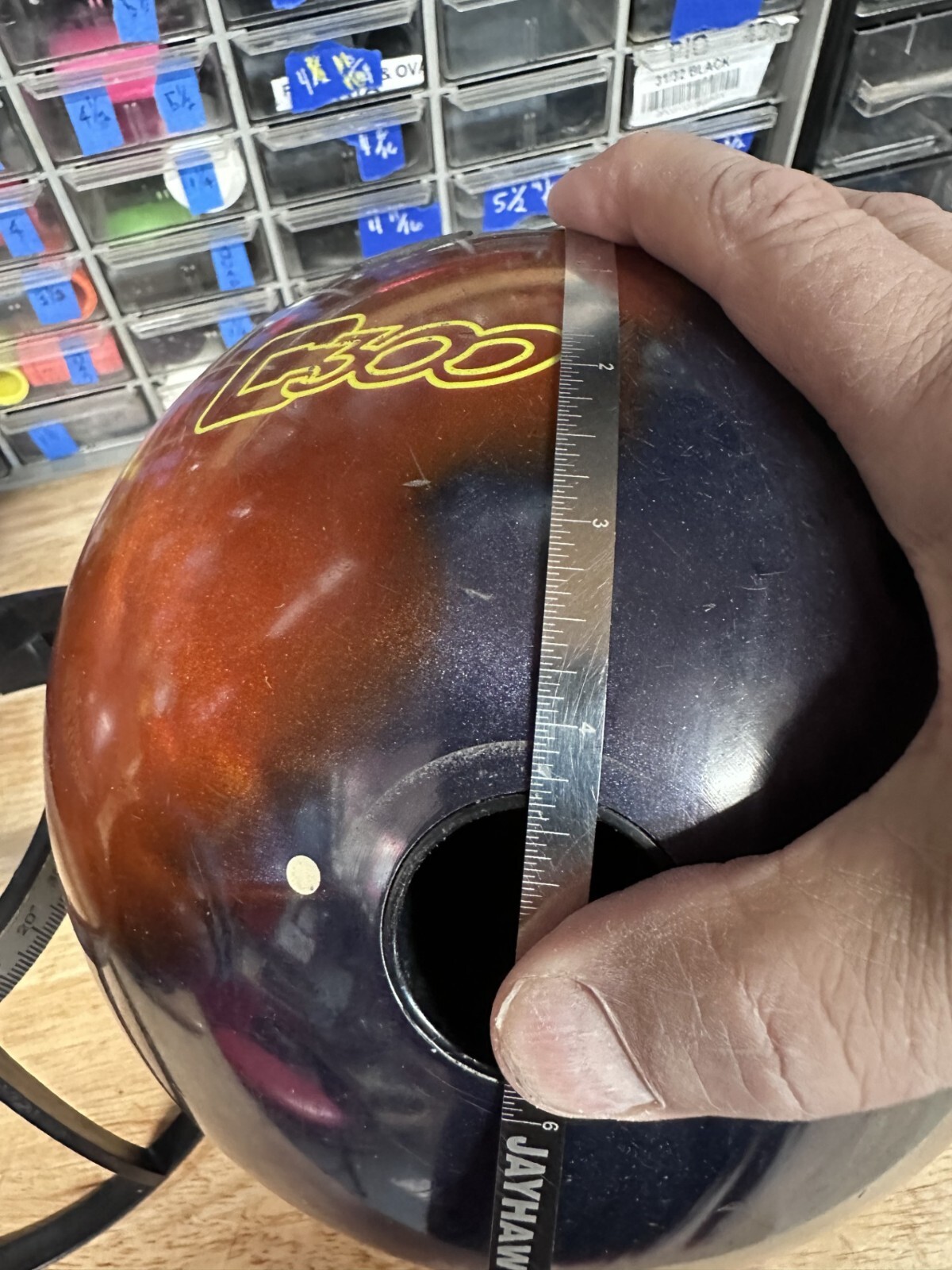 USED - Bowling Ball - 15lb Columbia "DYNAMIC SWING PEARL" - WEIGHT 14lb 12oz thumbnail 8