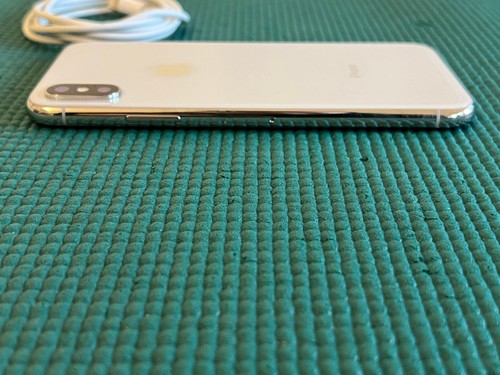 Apple iPhone X - 64GB - Silver (Unlocked) A1865 (CDMA + GSM) - Afbeelding 6 van 11