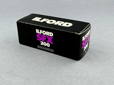 ILFORD SFX 200 120 / Película negativa blanco negro CADUCIDAD 04/2004 - Imagen 1 de 2
