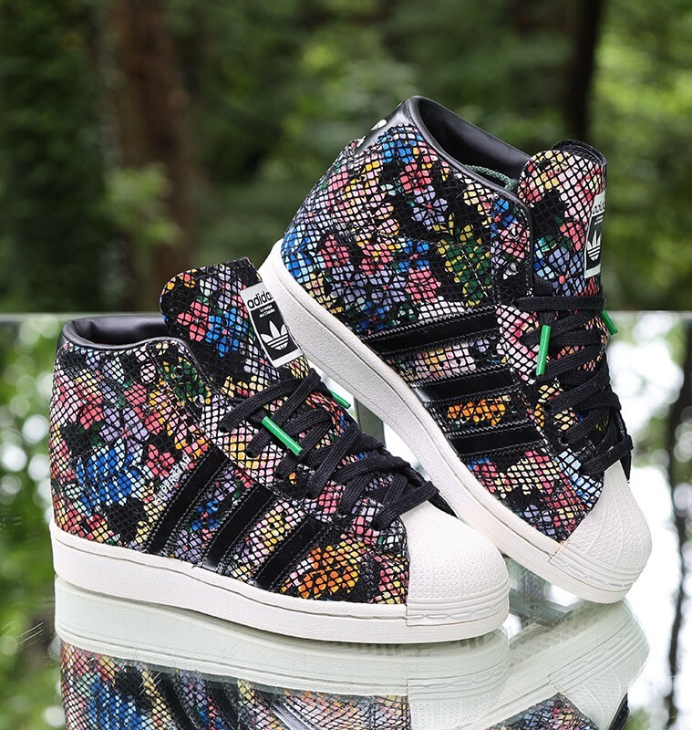 adidas Superstar 花柄 ⭐️【希少】adidasアディダス スーパースター スニーカー 花柄