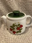 VINTAGE MCCOY Stoneware Tea Coffee Pot With Lid STRAWBERRY DESIGN #1418